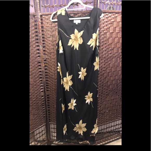 🌸Have an event to attend? Classy studio one dress - Picture 3 of 10